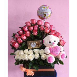 Arreglo con rosas,peluche y chocolates 4