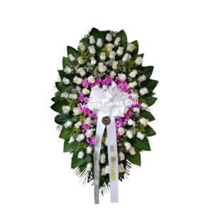 Arreglo Fúnebre de rosas y margarita 67