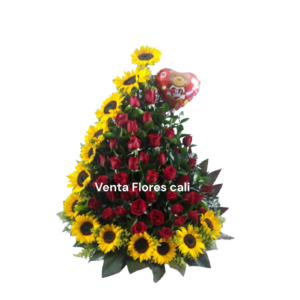 Arreglo con rosas y girasoles 26