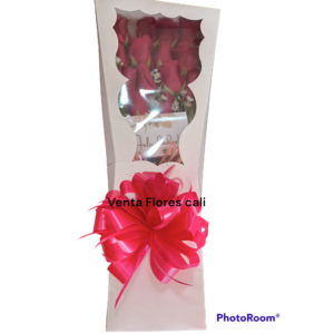 Caja con rosas rojas 15