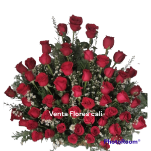 Arreglo con rosas rojas 21